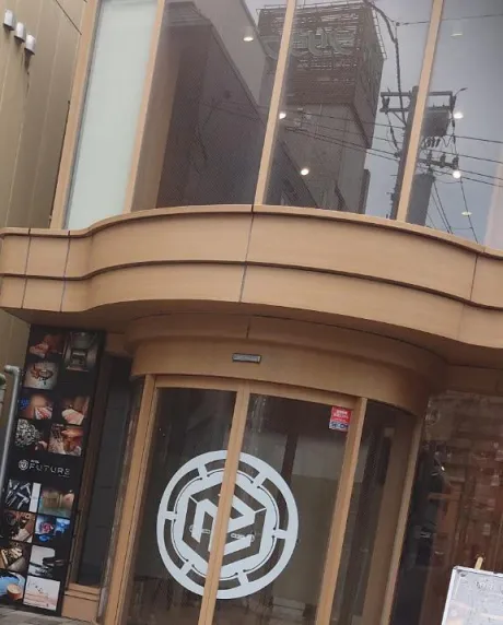 ★まみ★極上熟女店長激押し！隣の人妻お口で愛して