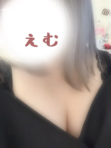 今日は顔面つよつよ 😏/えむ
