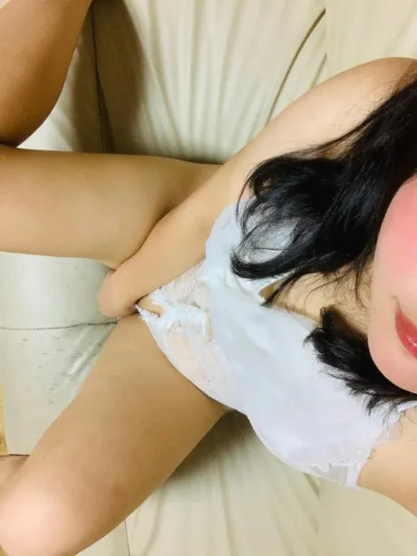 ひまり★愛嬌抜群フワフワボディ！隣の人妻お口で愛して