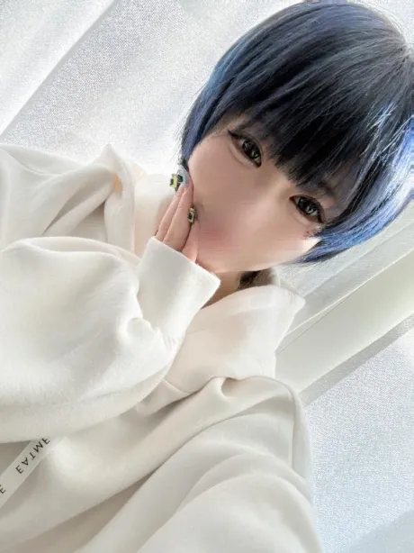 新人　りく素敵な女の子は好きですか?