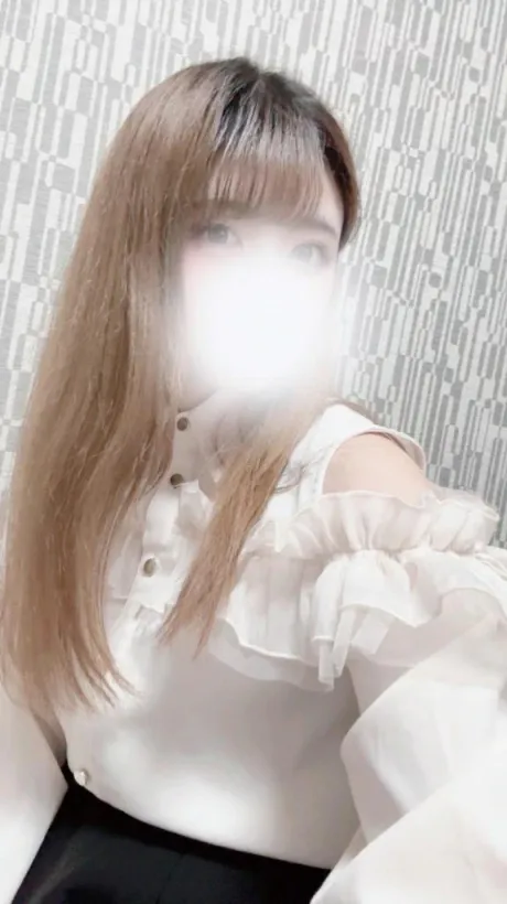 こんばんは🌙/にな【青森産美女のエッチな顔】