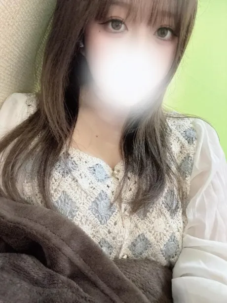 ねえねえ/新人　れな