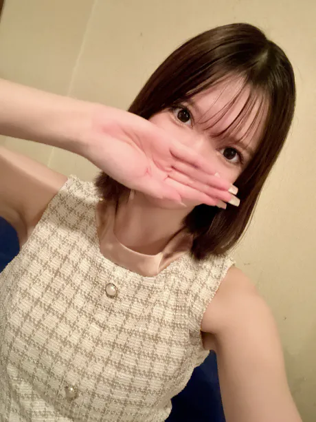 新人るきティアラ