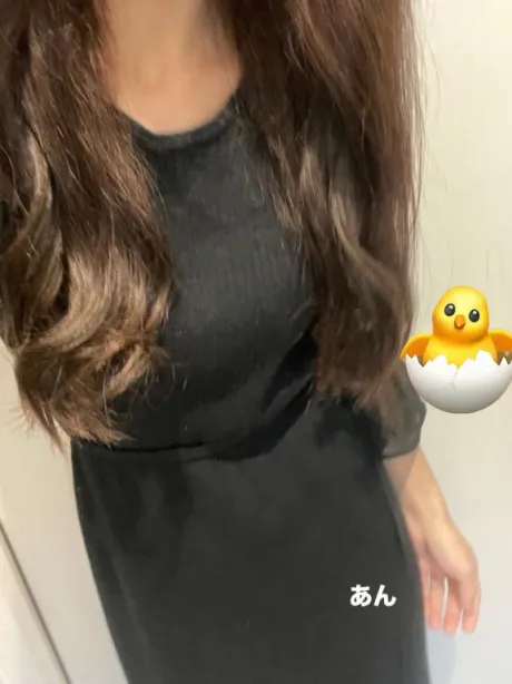 黒タイトワンピ💋で出勤🖤