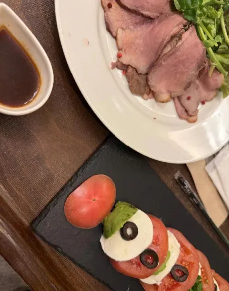 エムロイヤルクラブ