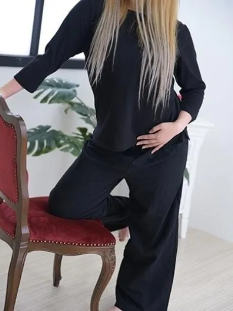 片倉夏南(かたくら　かな)出張回春エステ　ヴェントゥーラ（Ventura）