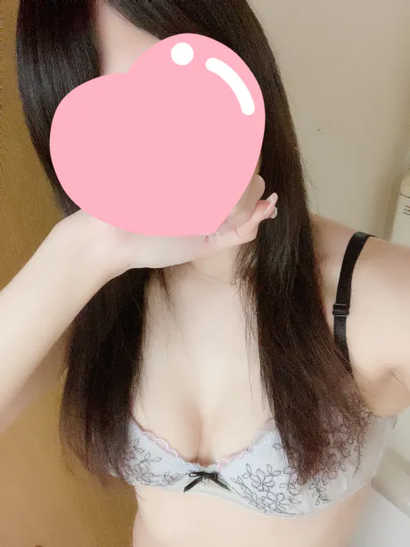 ［新人］りなMA CHERIE（マ シェリ）