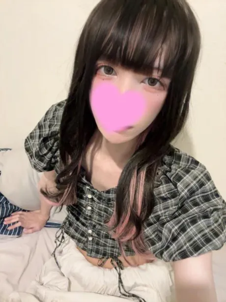 あとむ（ニューハーフ）人妻生レンタルーNTRー