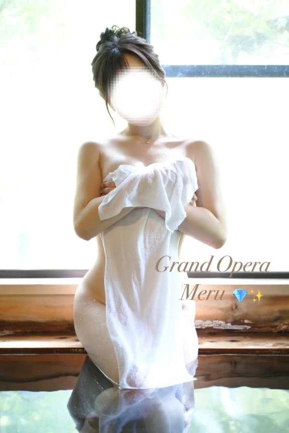 萌瑠(める)グランドオペラ福岡