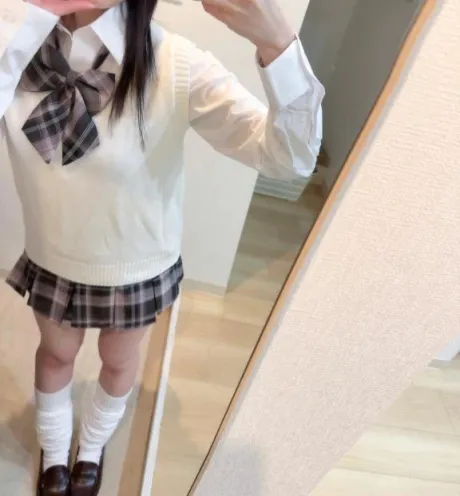 さき【低身長・神乳・細身・美少女＝神】L’ Amomr（ラムール）～青森～
