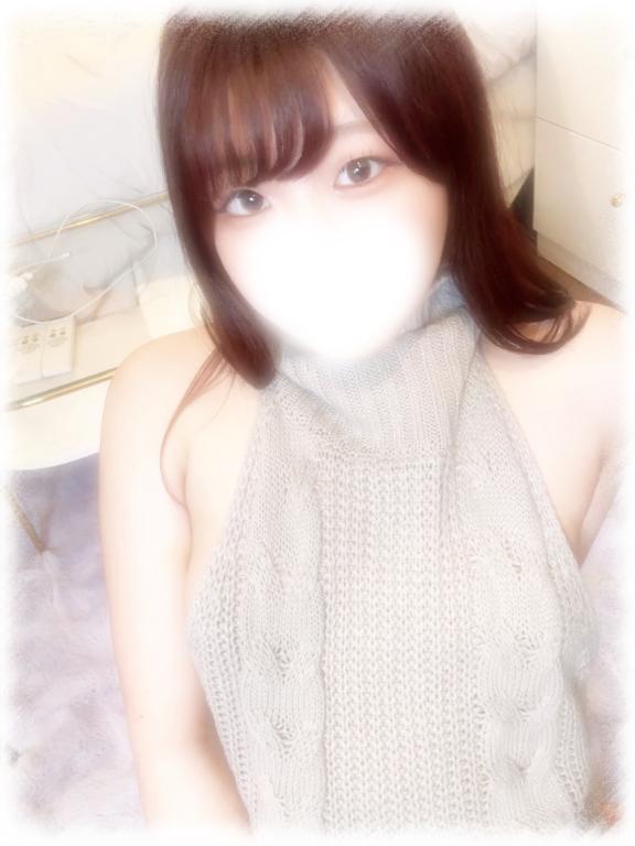 見ちゃった人だけ、内緒ね…？/新人あまの