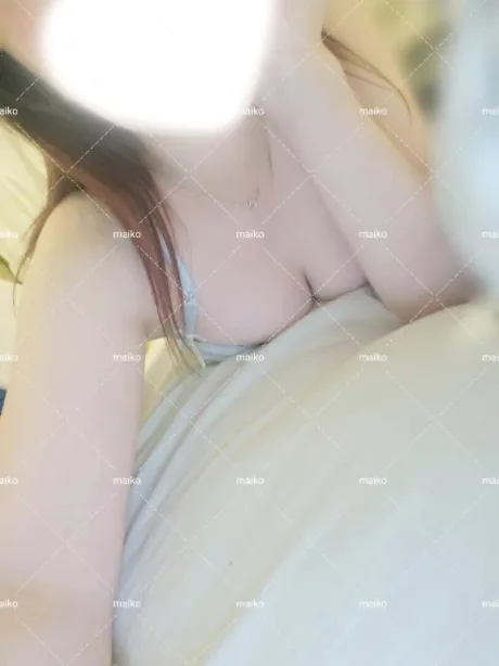まいこ人妻の楽園