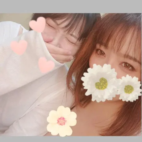 【ふたりの痴女に、挟まれて…】/ちひろ