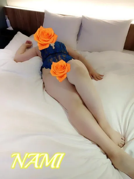 なみ人妻の楽園