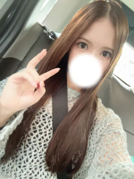 新人かやティアラ