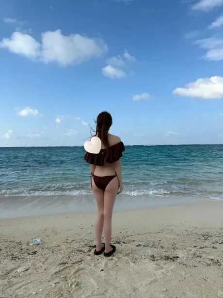 水着👙/エミリ