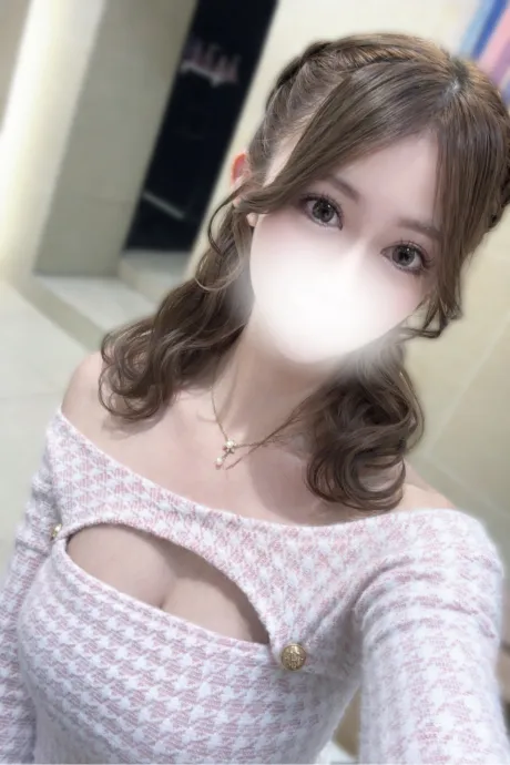 新人えりのティアラ