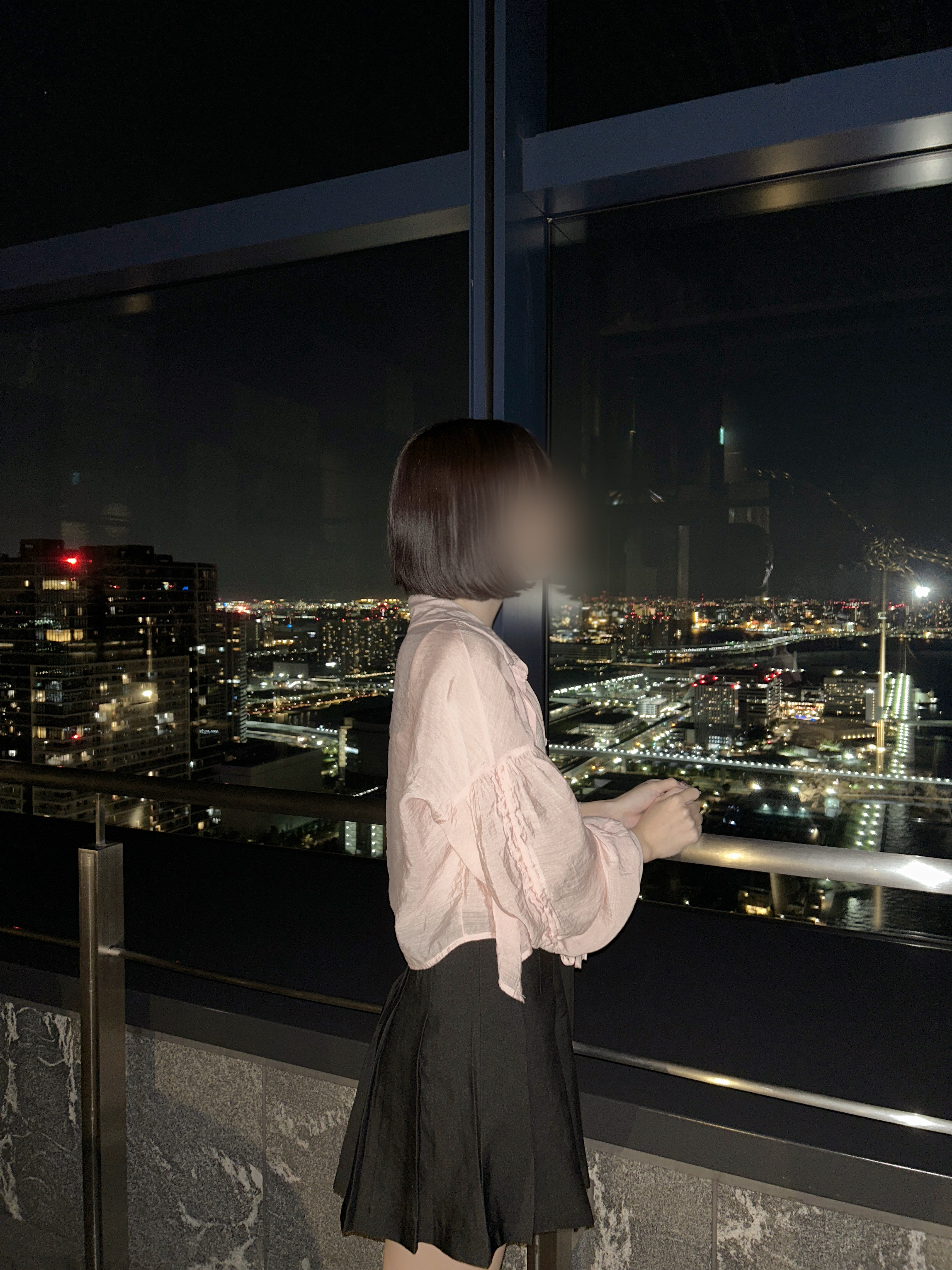 夜深い時間まで...