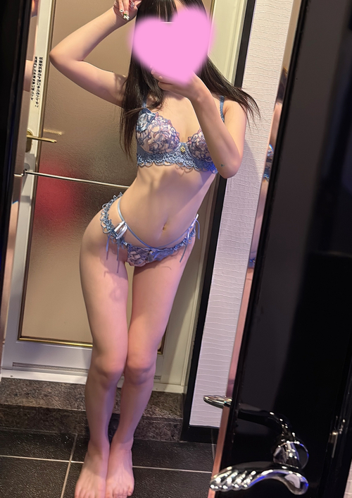 アミナ【弘前】アミナだけ見てて♡DINO～ディーノ～