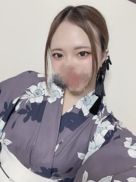 新人るなティアラ