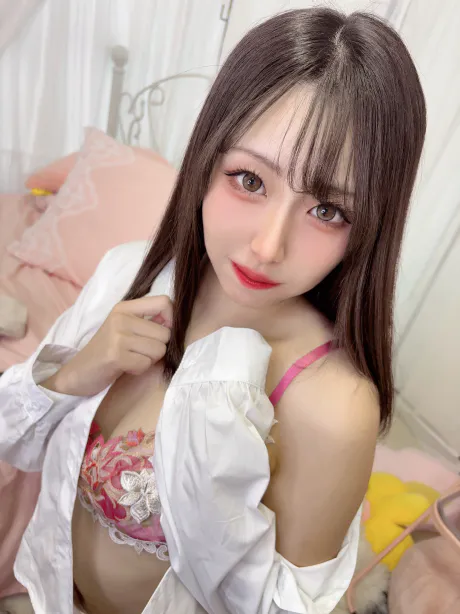 新人りりんティアラ