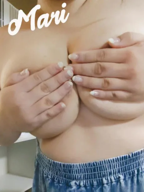 まり★溢れる豊満爆乳若妻隣の人妻お口で愛して