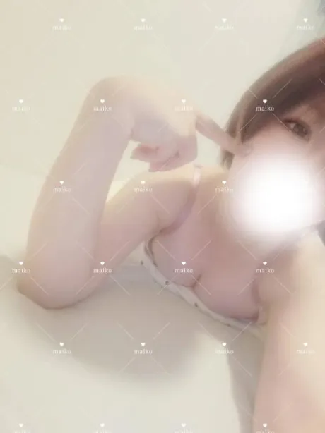 まいこ人妻の楽園