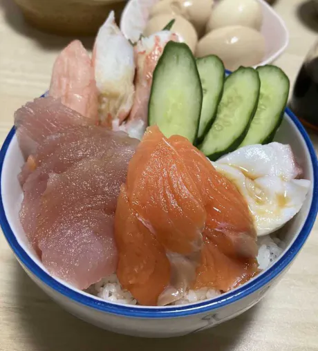 手作り海鮮丼 🦐✨️/しょうこ