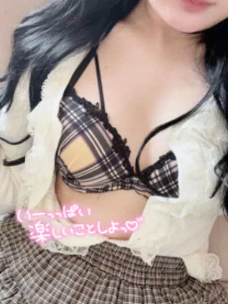 びくびく꒰ᐢ⸝⸝⸝⸝ᐢ꒱♡/リラ【弘前】あえぎ声可愛いみたい