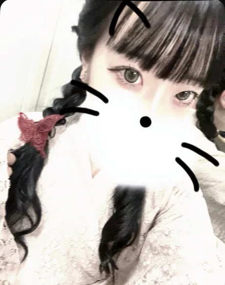 ニジカのブログ 出勤してます 