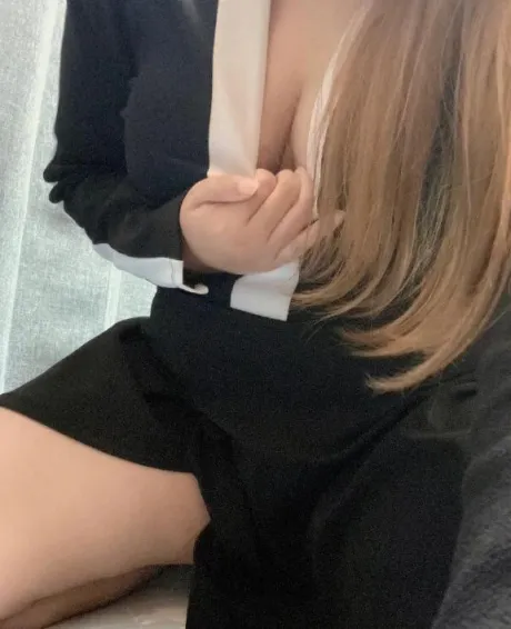 桜木即プレイ専門店変態人妻サークル秋田店