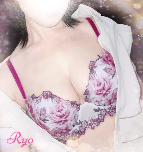 悶絶Σ(ÖωÖ๑)/りょう