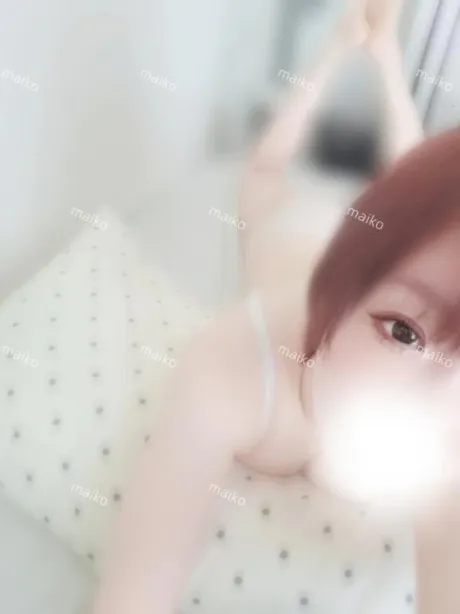 まいこ人妻の楽園