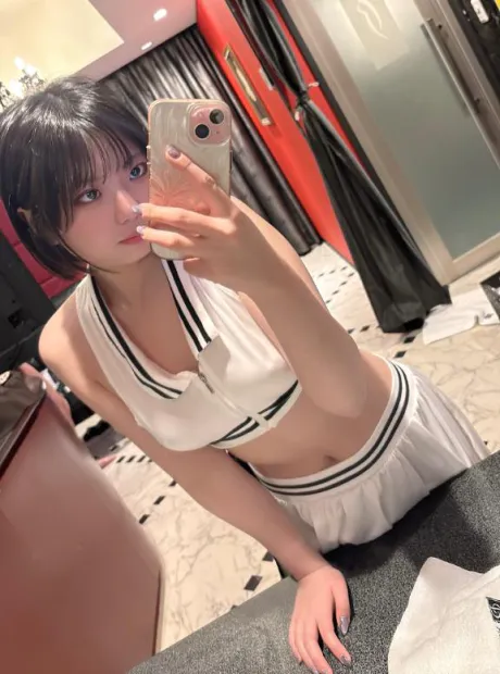 えれな素敵な女の子は好きですか?
