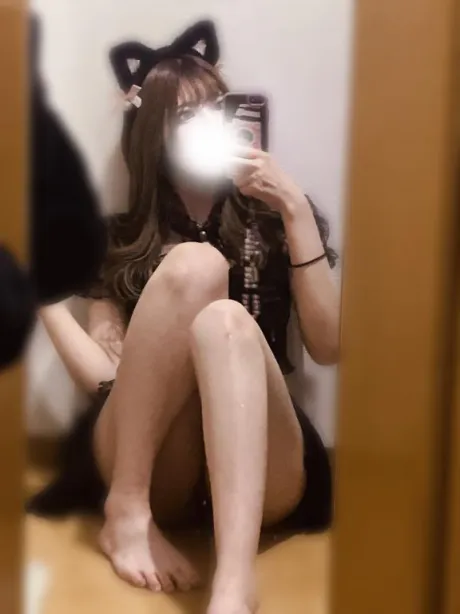 待機にゃう🐈‍⬛/あおい