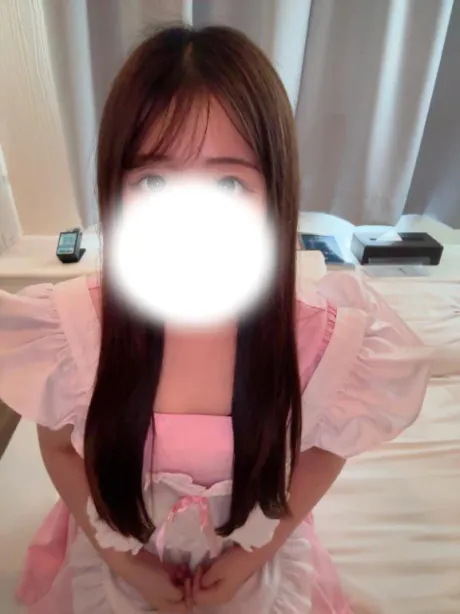 ニイナのブログ ピンクのメイド🎀💕