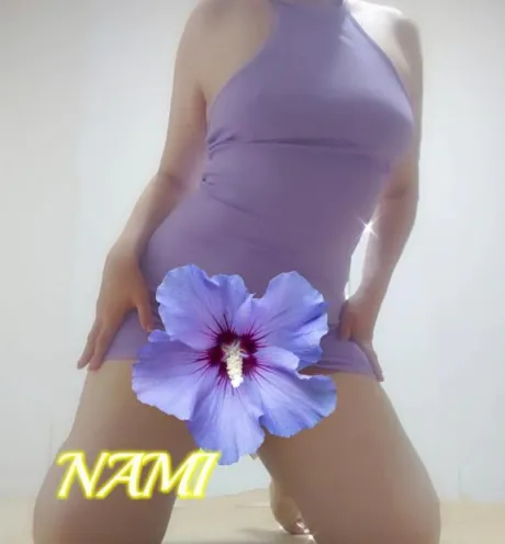なみ人妻の楽園