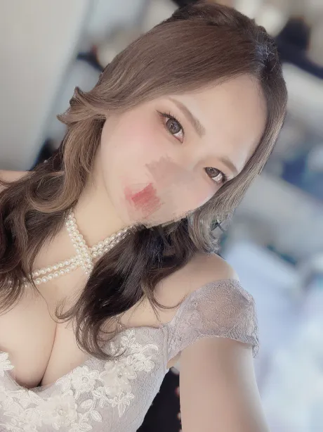 新人るなティアラ