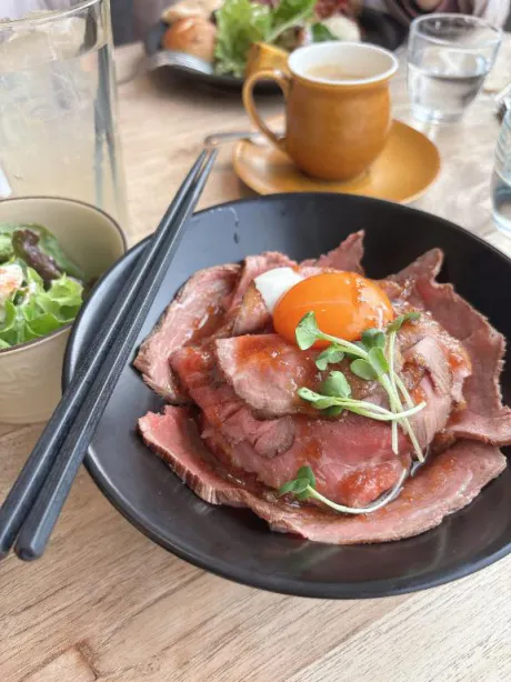 お休みです🥲/よる