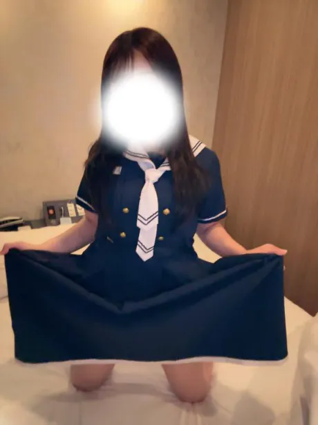 ニイナTWO×TOP-ツートップ-