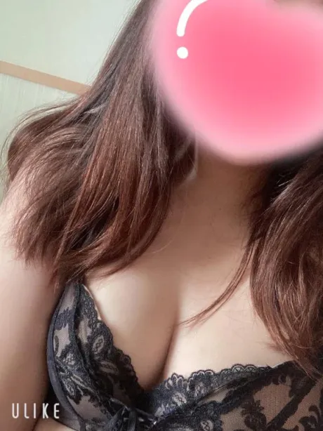 れの★おっとり人妻隣の人妻お口で愛して
