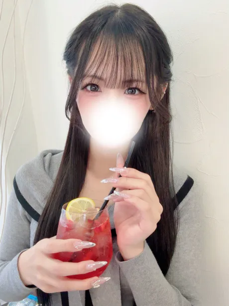 新人みなもティアラ