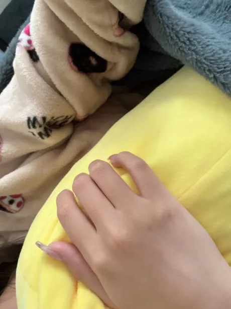 (*ｐω-)。O゜/しおり