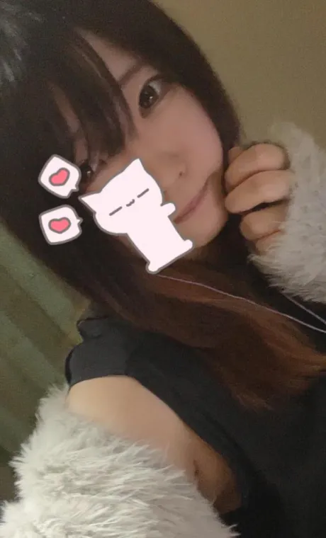 |´꒳`)ﾁﾗｯ/かれん