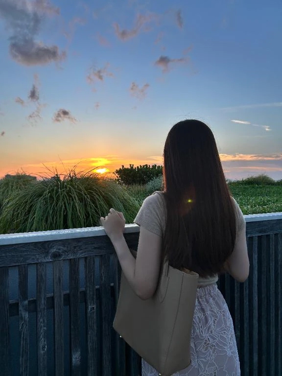 本指名I様向かっております
