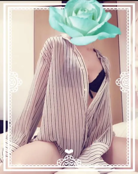 いずみ★色気漂う艶やかな熟女隣の人妻お口で愛して