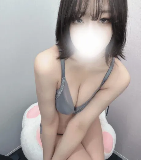 ゆうり素敵な女の子は好きですか?