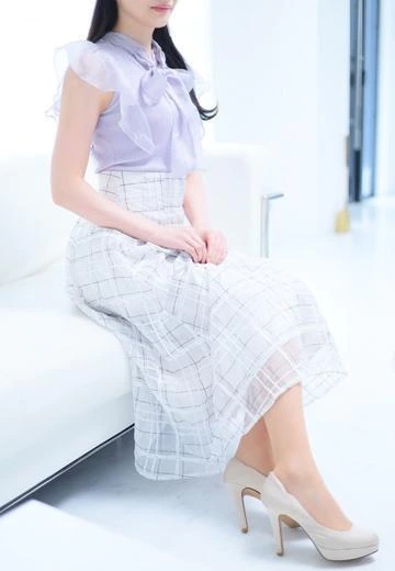 出勤問い合わせ、心よりお待ちしております/仁愛(にいな)