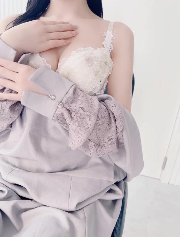 明日、出勤します🌼*..