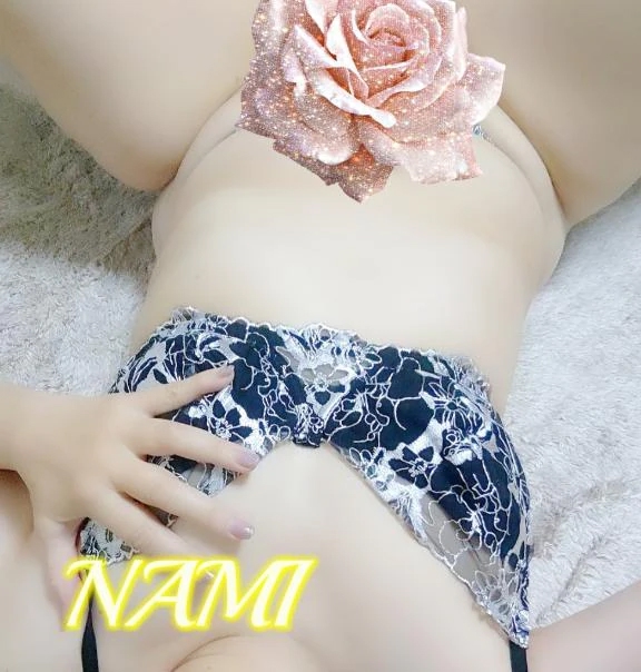 なみ人妻の楽園